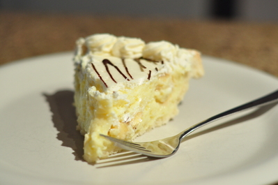 Banana cream pie on the plate