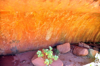 Old Aboriginal rock paintings