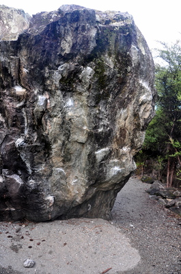 I stood for a while looking at this big rock thinking it would be great for bouldering and then noticed the subtle chalk marks from people who had already figured that out