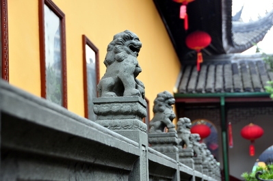 Lion sculptures