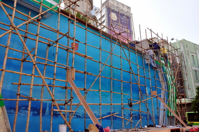 Construction all over China, Hong Kong and Macau uses bamboo for scaffolding, it was pretty cool