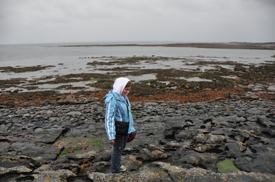 Kim in front of the seals on Inismor