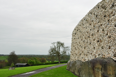 Quartz wall at Newgrange