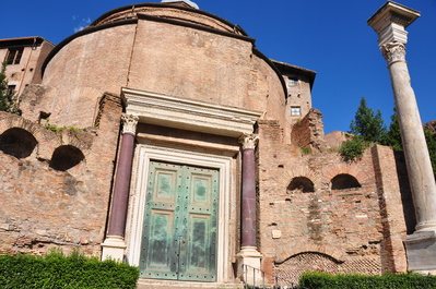 More ruins in the Roman Forum