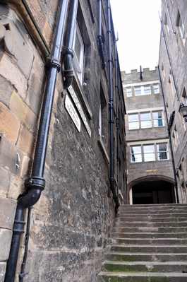 Advocate's Close connecting Old Town and New Town