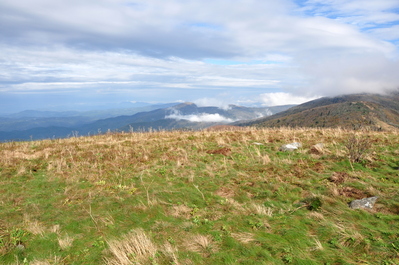 Re-hiking Round Bald, much better views