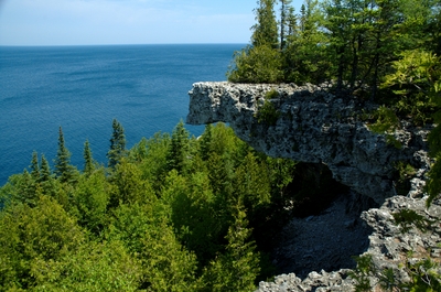 An awesome ledge that we got to climb underneath of